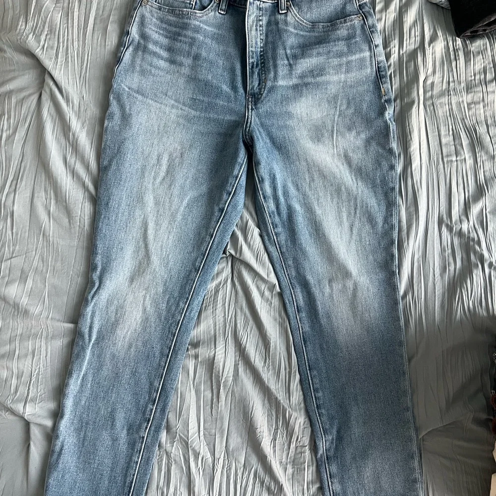 Banana Republic Women's High Rise Light Blue Jeans - Picture 2 of 4